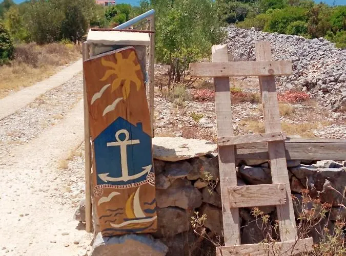 Old Fisherman's House * Banj