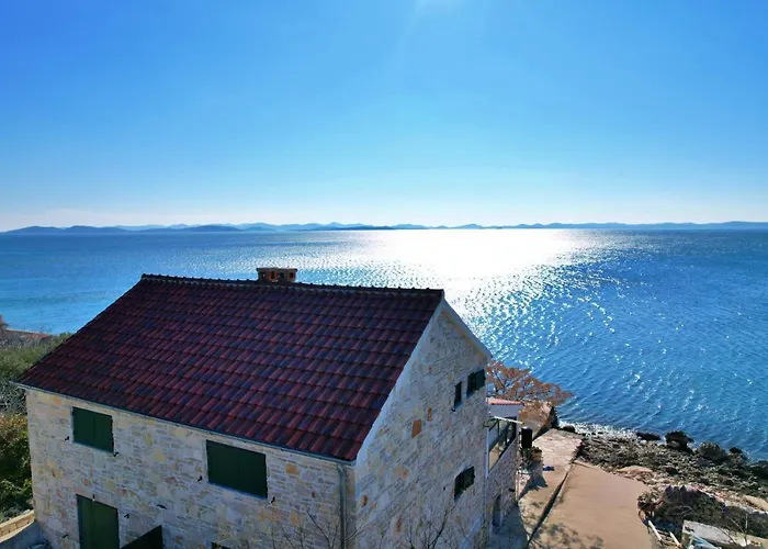 Old Fisherman's House Banj