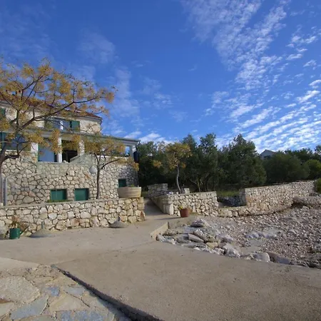 Old Fisherman's House * Banj