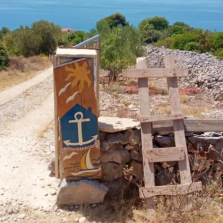 Old Fisherman's House * Banj