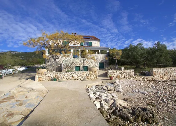 Old Fisherman's House Vikendica