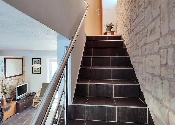 Vikendica Old Fisherman's House *