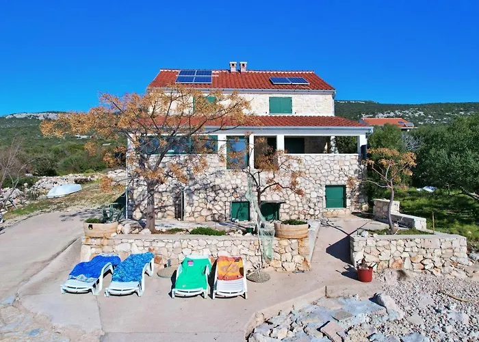 Old Fisherman's House * Banj